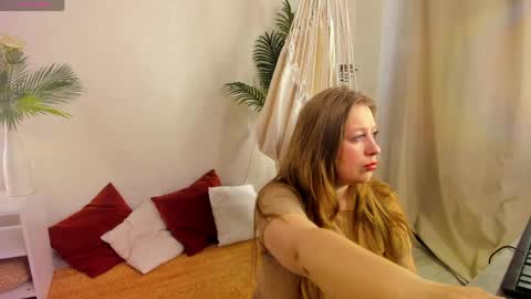 Snapshot of cleoxotie chatting on 05-19-26, 01:44 cleoxotie online show from 05-19-26, 01:44