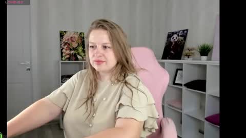Snapshot of cleoxotie chatting on 06-25-26, 10:31 cleoxotie online show from 06-25-26, 10:31