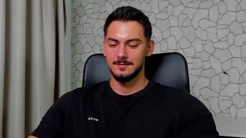 Snapshot of clintmasterss chatting on 09-17-25, 04:25 ClintMasterss online show from 09-17-25, 04:25