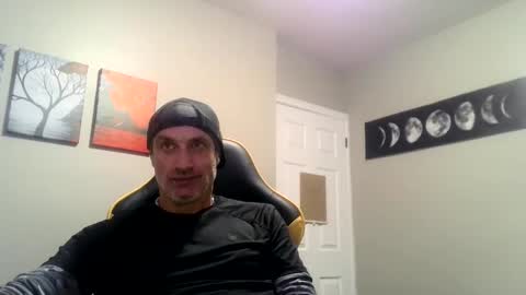 Snapshot of clintwood12 chatting on 12-10-24, 07:05 chad online show from 12-10-24, 07:05