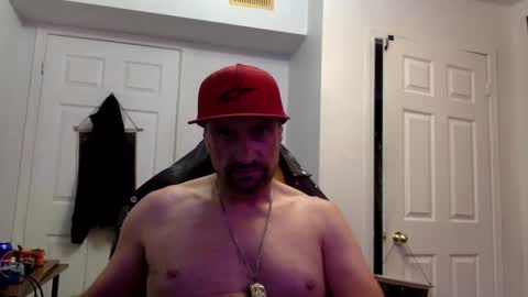 Snapshot of clintwood12 chatting on 10-05-25, 06:34 chad online show from 10-05-25, 06:34