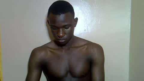 Snapshot of clive_damian chatting on 06-19-26, 12:31 clive_damian online show from 06-19-26, 12:31