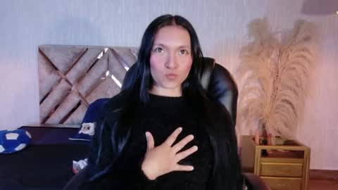 Snapshot of cloe16_ chatting on 07-18-26, 08:12 Cloe online show from 07-18-26, 08:12