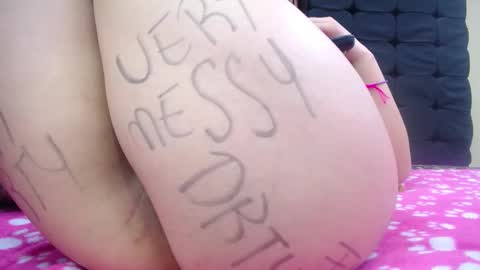 Snapshot of cloe_monroe_ chatting on 02-22-25, 08:42 Cloe online show from 02-22-25, 08:42