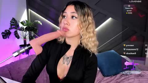 Snapshot of cloe_palmeer chatting on 02-19-25, 12:25 cloe_palmeer online show from 02-19-25, 12:25