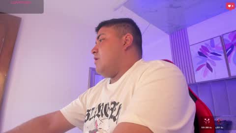 Snapshot of cloe_x_billy chatting on 05-08-26, 01:05 Cloe x Billy online show from 05-08-26, 01:05