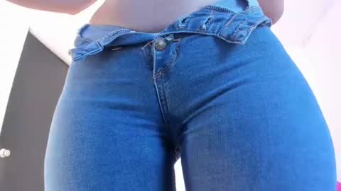 cloe online show from 01-17-25, 02:18