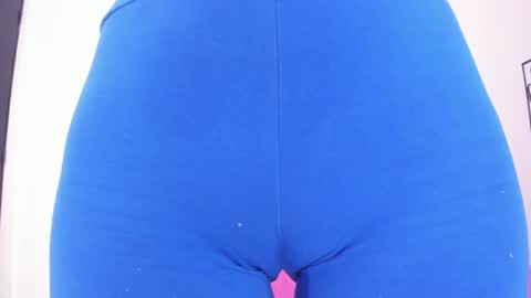 cloe online show from 01-24-25, 01:45