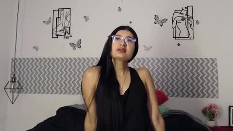 cloe online show from 10-01-25, 06:58