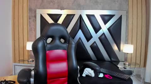 lady cloe person online show from 01-06-26, 03:49