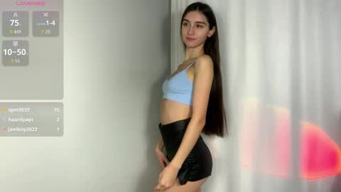 Snapshot of cloudbae chatting on 10-12-25, 04:00 Kelly online show from 10-12-25, 04:00