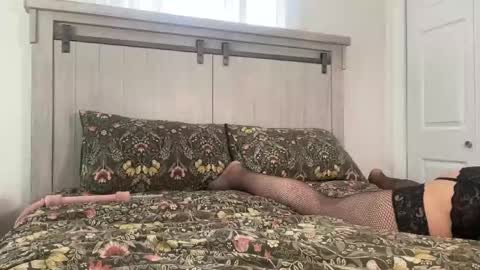 Snapshot of cloudedthot chatting on 03-17-26, 05:27 CloudedThots online show from 03-17-26, 05:27