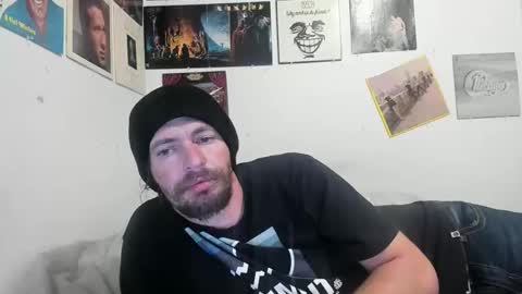 Snapshot of cloudyystarr666 chatting on 10-25-25, 06:43 cloudyystarr666 online show from 10-25-25, 06:43