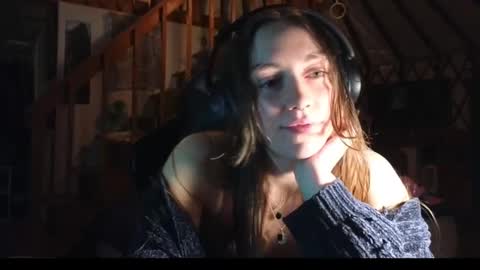 Clover online show from 01-23-25, 10:54