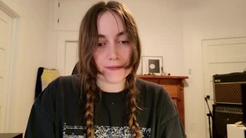 Clover online show from 11-20-25, 03:28