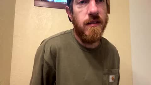 Snapshot of cloverboy1988 chatting on 10-19-25, 02:29 cloverboy1988 online show from 10-19-25, 02:29