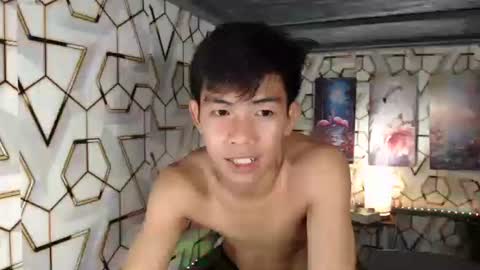 Snapshot of clyde_twinkx chatting on 10-04-25, 10:08 clyde_twinkx online show from 10-04-25, 10:08