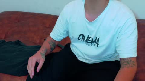 Clyde and Bunny online show from 12-31-24, 07:53