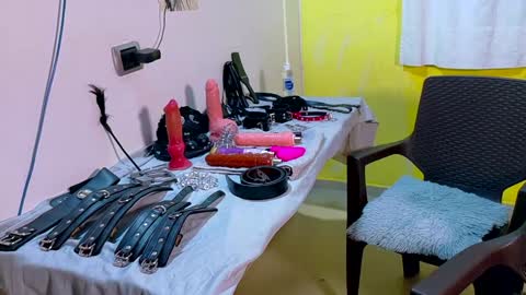 Snapshot of clydexxxbunny chatting on 02-07-25, 03:01 Clyde and Bunny online show from 02-07-25, 03:01