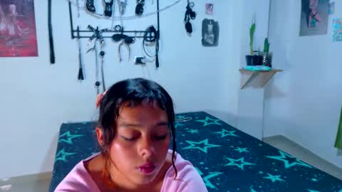 Snapshot of clydexxxbunny chatting on 09-13-25, 02:22 Clyde and Bunny online show from 09-13-25, 02:22