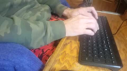 Snapshot of coach_d chatting on 10-20-25, 11:43 coach_d online show from 10-20-25, 11:43