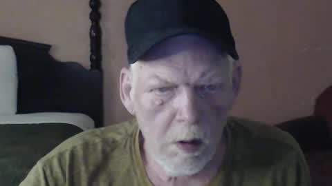 Snapshot of cockreadynow4u chatting on 05-27-26, 05:26 cockreadynow4u online show from 05-27-26, 05:26