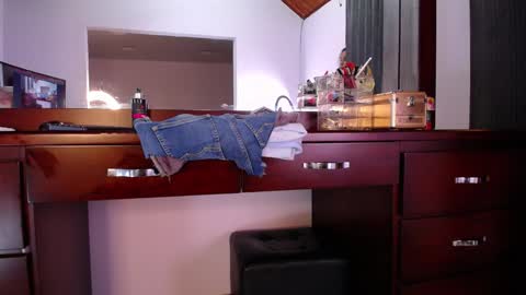 Snapshot of cocksuckingslutx chatting on 01-04-25, 10:16 Sara Martinez online show from 01-04-25, 10:16