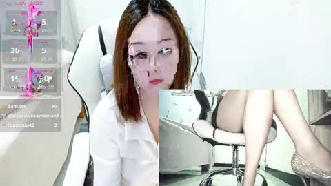 Snapshot of coco_coo chatting on 01-05-25, 03:11 coco online show from 01-05-25, 03:11