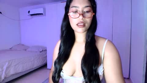 Snapshot of cocoa886863 chatting on 11-13-25, 11:58 cocoa886863 online show from 11-13-25, 11:58