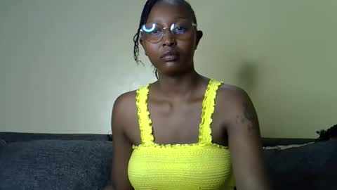 Coco online show from 04-17-26, 04:21