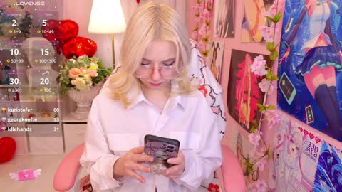 Snapshot of coconut_mia chatting on 02-07-25, 03:12 Mia online show from 02-07-25, 03:12