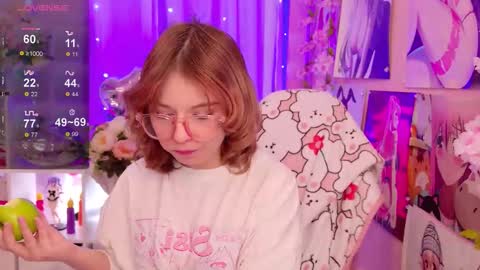 Mia online show from 02-04-26, 08:47