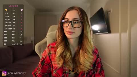 Snapshot of coconutaura chatting on 10-06-25, 04:48 Anna online show from 10-06-25, 04:48