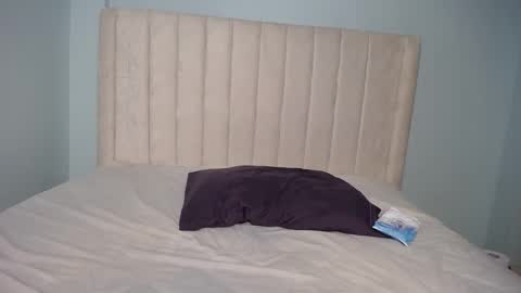 Snapshot of cocos_camera chatting on 11-19-25, 01:55 Coco online show from 11-19-25, 01:55