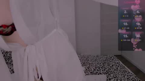 Snapshot of coddleweeper chatting on 02-11-25, 09:09 Hello guys my name is Coddle online show from 02-11-25, 09:09