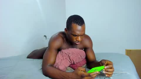Snapshot of coddy_fit chatting on 05-17-26, 12:52 cody online show from 05-17-26, 12:52