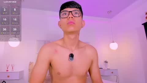 Snapshot of codytwink_ chatting on 06-17-26, 11:45 Cody online show from 06-17-26, 11:45