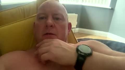 col4nows online show from 10-15-25, 09:53