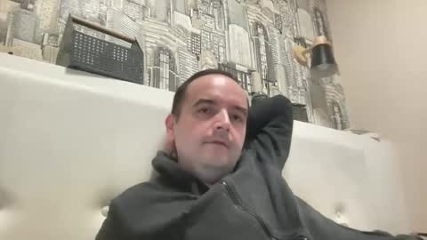 Snapshot of colambus555 chatting on 11-19-25, 08:20 colambus555 online show from 11-19-25, 08:20