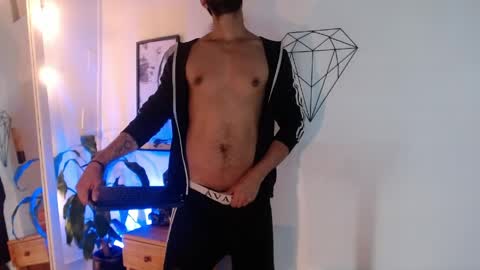 Snapshot of colby_smit chatting on 04-09-26, 06:57 Colby online show from 04-09-26, 06:57