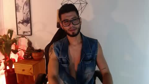 Snapshot of colby_smit chatting on 04-18-26, 06:23 Colby online show from 04-18-26, 06:23
