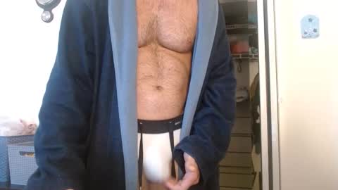 Snapshot of colbymoney chatting on 11-06-25, 12:17 Colby big dick money online show from 11-06-25, 12:17