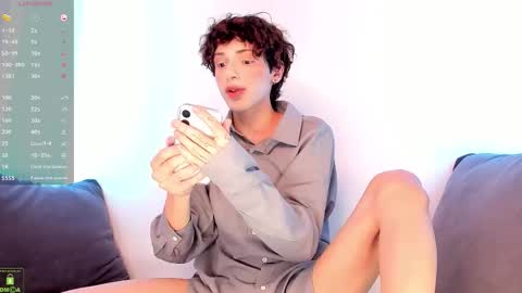 Snapshot of colestorm chatting on 11-03-25, 08:21 COLE online show from 11-03-25, 08:21