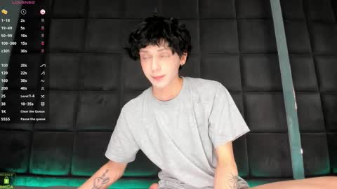 Snapshot of colestorm chatting on 11-08-25, 09:02 COLE online show from 11-08-25, 09:02