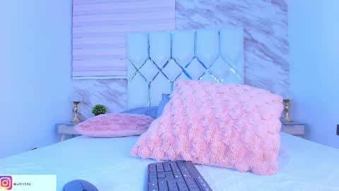 colett online show from 04-17-26, 11:57