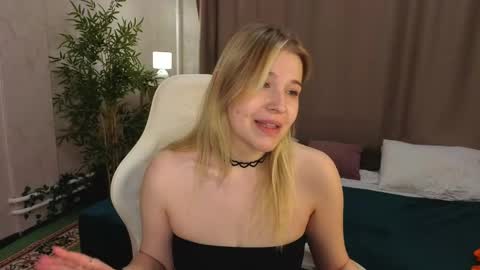 Snapshot of colleen_blake chatting on 05-30-26, 05:54 Collen Mon Tue Wed Thu Fri GMT 3 0300am - 0900am online show from 05-30-26, 05:54