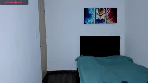 college_muscle_ass online show from 01-12-26, 09:53