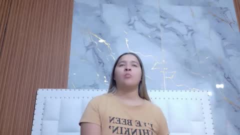 Snapshot of collegepawglovedaddy chatting on 01-18-26, 08:01 MEGAN online show from 01-18-26, 08:01