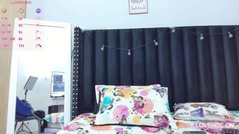 Snapshot of colombia_mommy_ chatting on 01-23-25, 12:19 GRETCHEN online show from 01-23-25, 12:19