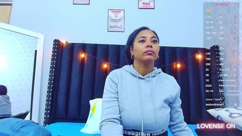 Snapshot of colombia_mommy_ chatting on 01-30-25, 12:16 GRETCHEN online show from 01-30-25, 12:16